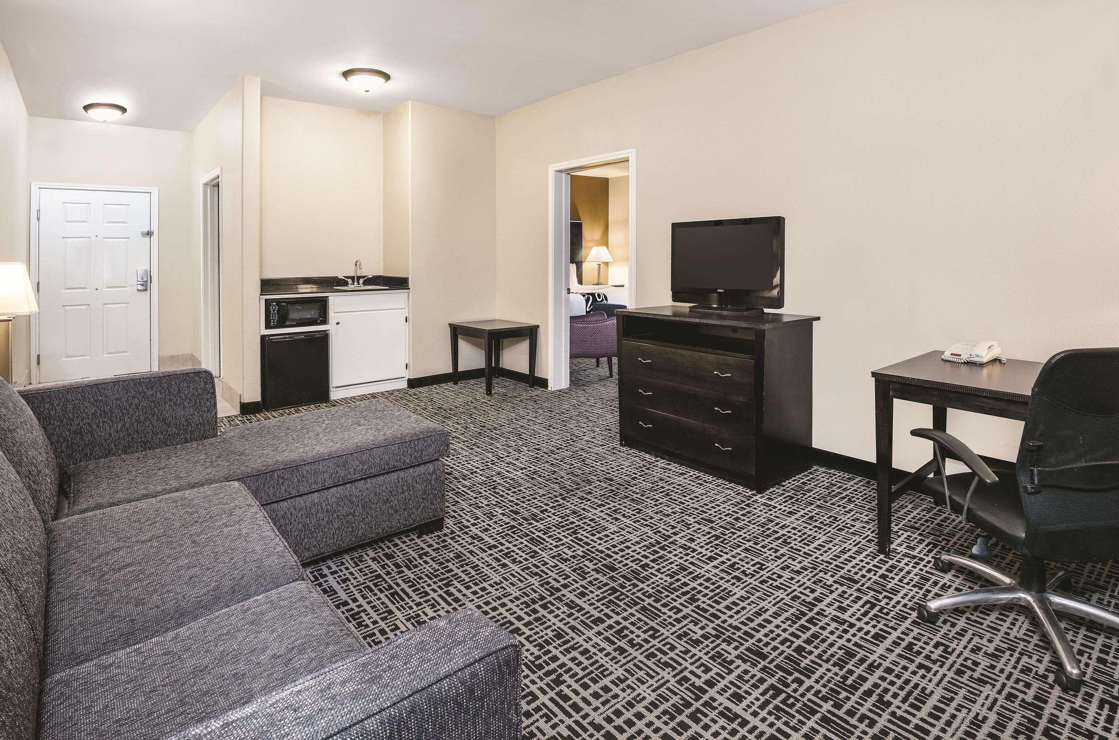 Hotel La Quinta By Wyndham San Antonio The Dominion Extérieur photo