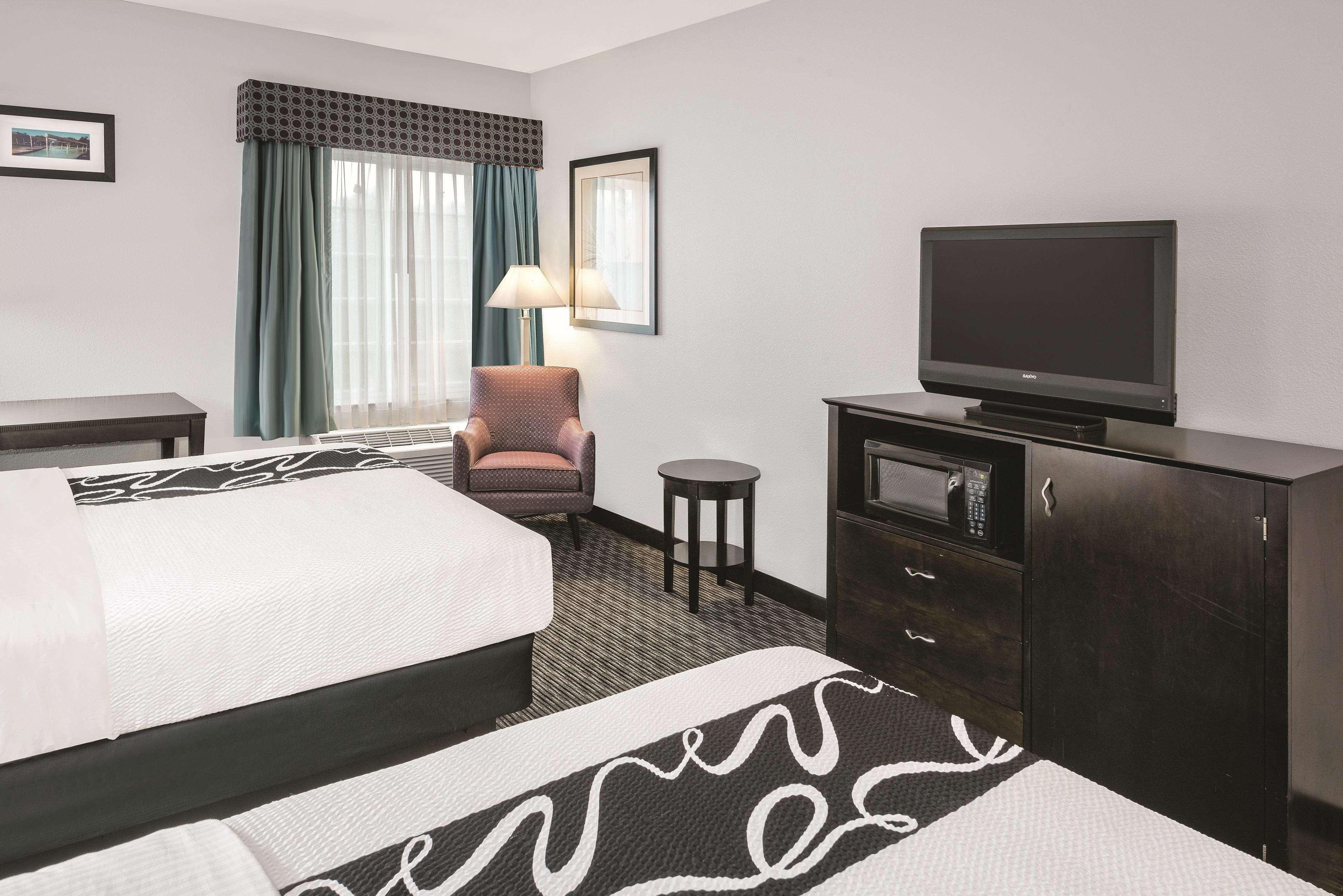 Hotel La Quinta By Wyndham San Antonio The Dominion Extérieur photo
