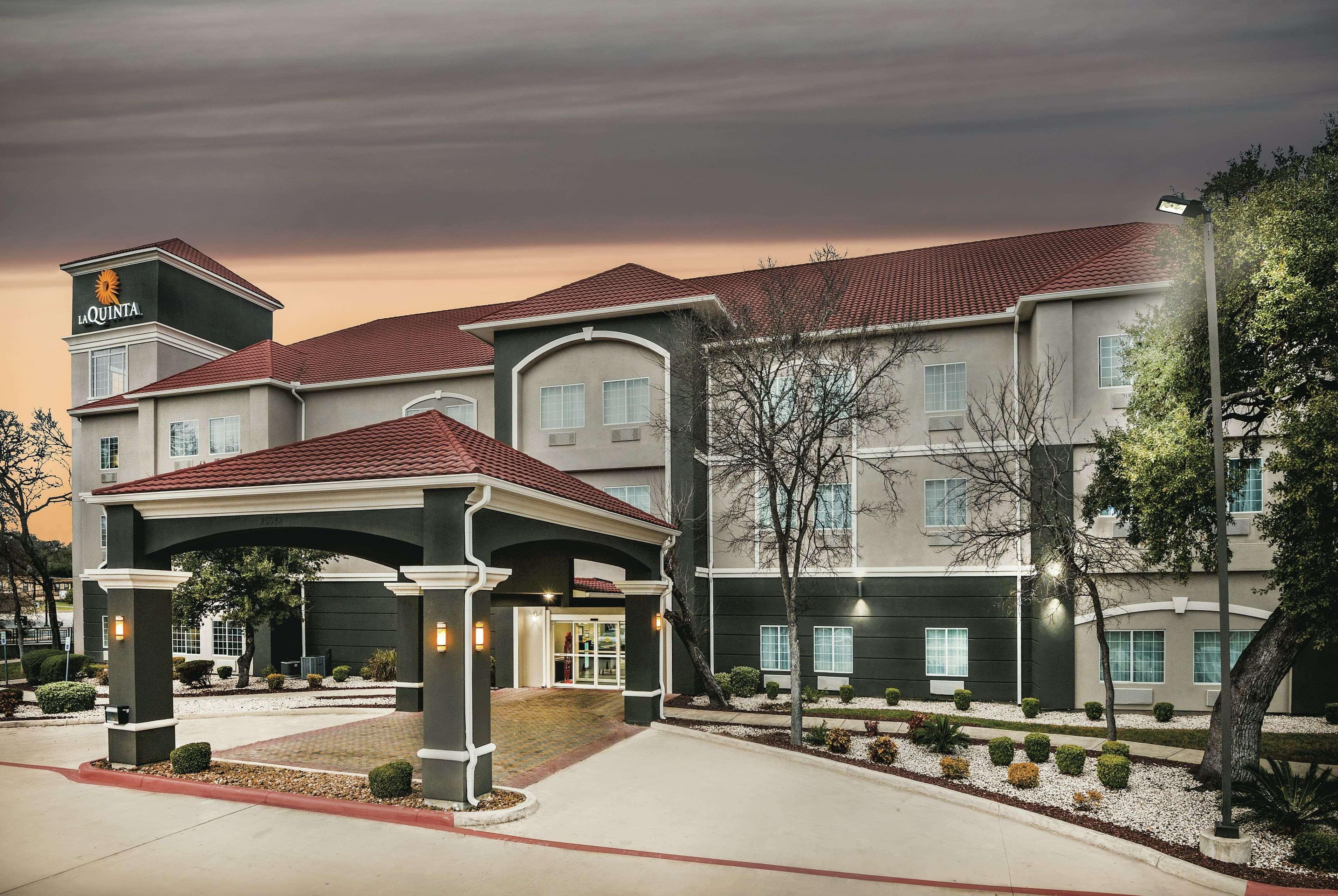 Hotel La Quinta By Wyndham San Antonio The Dominion Extérieur photo