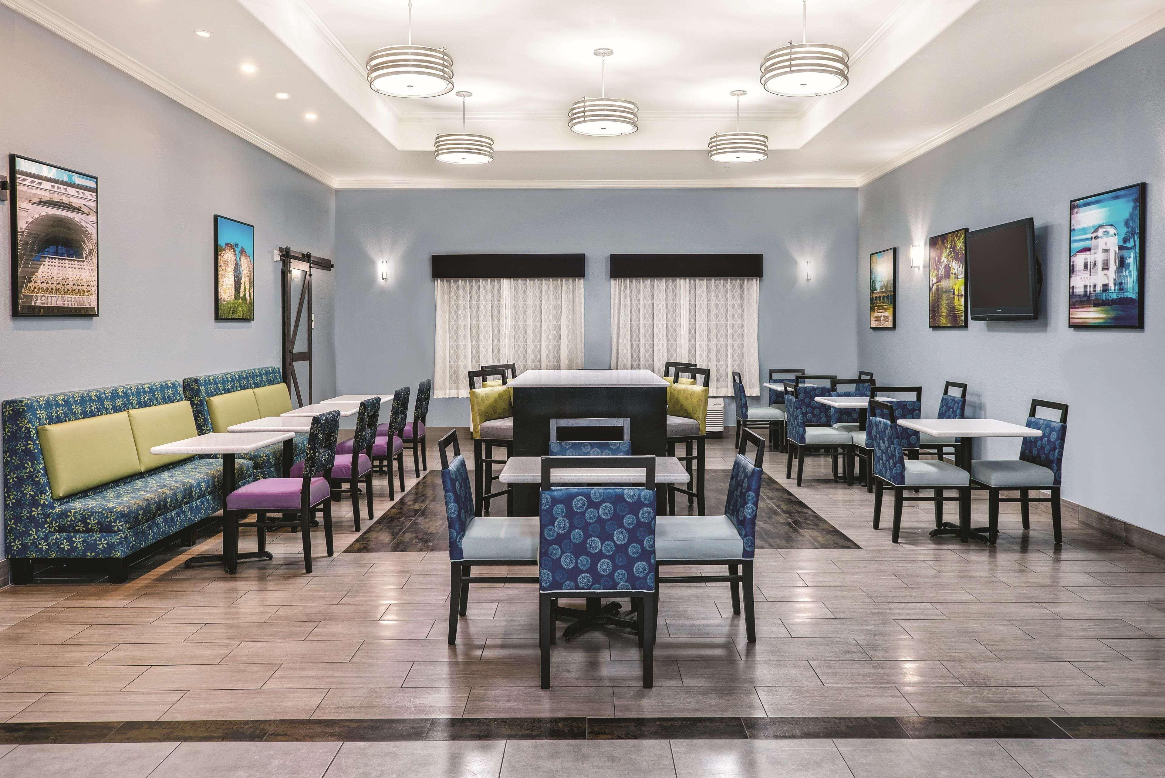 Hotel La Quinta By Wyndham San Antonio The Dominion Extérieur photo